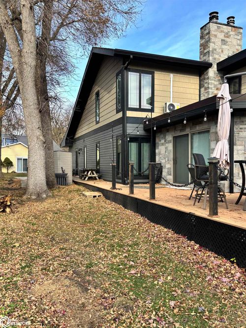 1219 S Shore Dr, Clear Lake, IA, 50428-2730 | Card Image