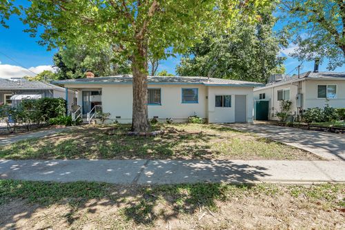 790 Gold St, Redding, CA, 96001-2034 | Card Image