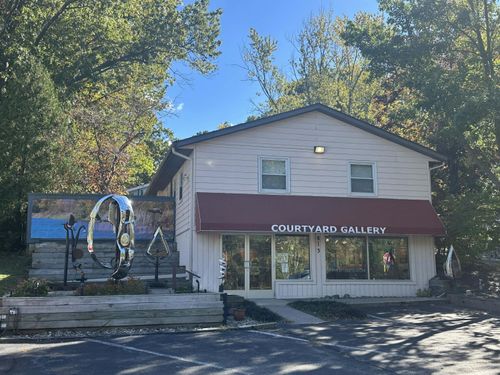 1 S Griffith St, New Buffalo, MI, 49117-1555 | Card Image