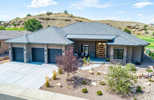 323 Shadow Lake Ct, Grand Junction, CO, 81507-1672 | Card Image