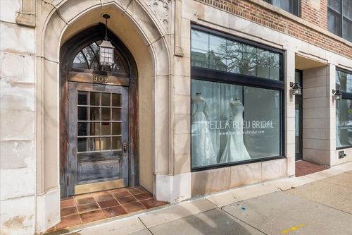 3s-909 Green Bay Rd, Winnetka, IL, 60093-1748 | Card Image