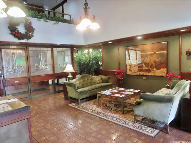 Lobby area | Image 19