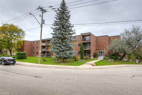 103-4 Avalon Pl, Kitchener, ON, N2M4N6 | Card Image