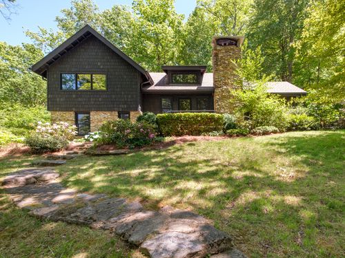 212 Se Shore Dr, Lake Toxaway, NC, 28747-9573 | Card Image