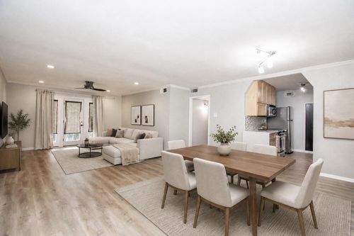 92-7575 Katy Fwy, Houston, TX, 77024-2184 | Card Image