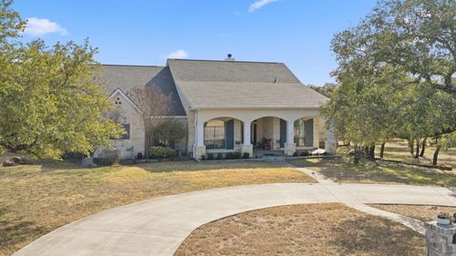203 Circle Oaks Dr, Burnet, TX, 78611-3583 | Card Image