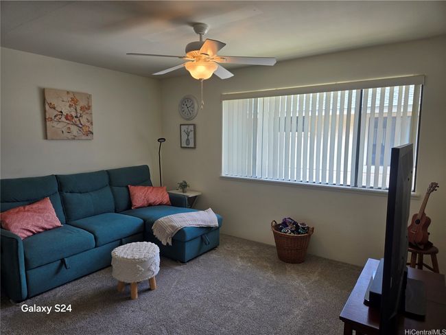 Upstairs family room | Image 16