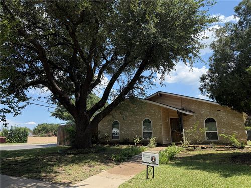 900 Overdowns Dr, Plano, TX, 75023-4933 | Card Image