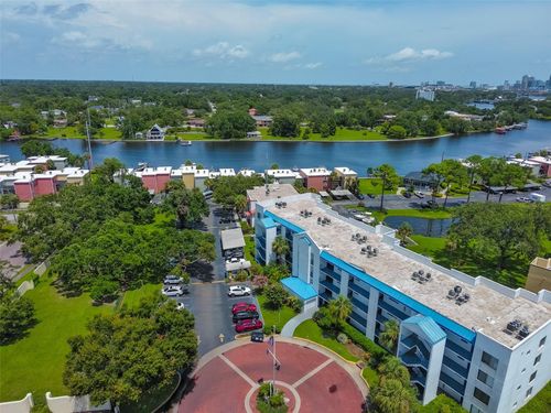 apt-l301-2424 W Tampa Bay Blvd, Tampa, FL, 33607-1333 | Card Image