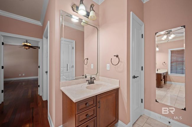 Bathroom | Image 28