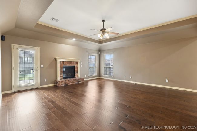 Living room with gas fireplace | Image 10