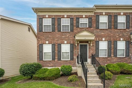114 Willott Square Dr, Saint Peters, MO, 63376-4141 | Card Image
