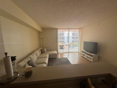 616 - 5077 Nw 7th St, Condo with 1 bedrooms, 1 bathrooms and null parking in Miami FL | Image 2