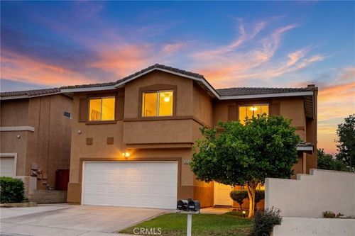 15689 Swan Rd, Fontana, CA, 92337-1415 | Card Image