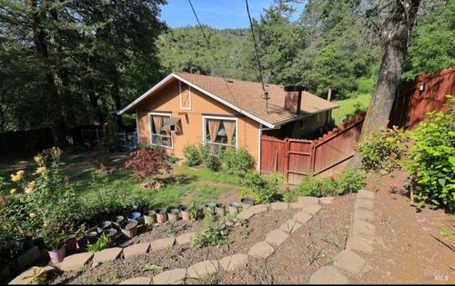 15951 Tomki Rd, Redwood Valley, CA, 95470-6145 | Card Image