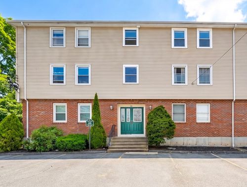 4-25 Rockland St, Boston, MA, 02132-6309 | Card Image