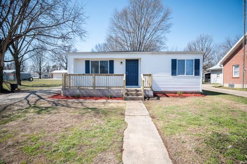704 S Taylor Ave, BELLE, MO, 65013-2465 | Card Image