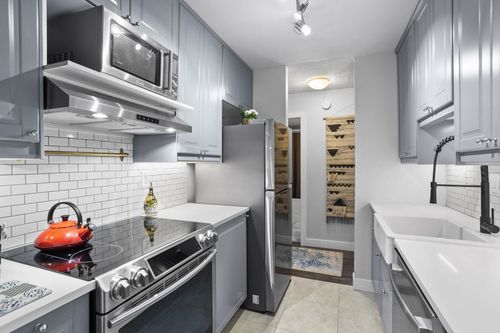 201-707 Hamilton St, New Westminster, BC, V3M2M7 | Card Image