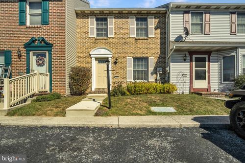 653 Park Ridge Dr, MECHANICSBURG, PA, 17055-5872 | Card Image