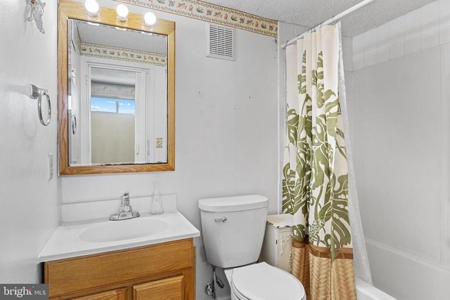 UNIT-460 - 4709 Coastal Hwy, Condo with 2 bedrooms, 2 bathrooms and null parking in OCEAN CITY MD | Image 23