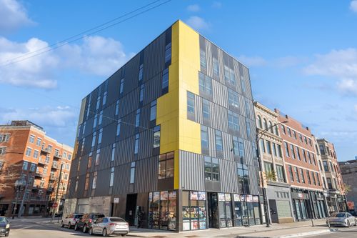 305-713 Milwaukee Ave, Chicago, IL, 60642-5954 | Card Image