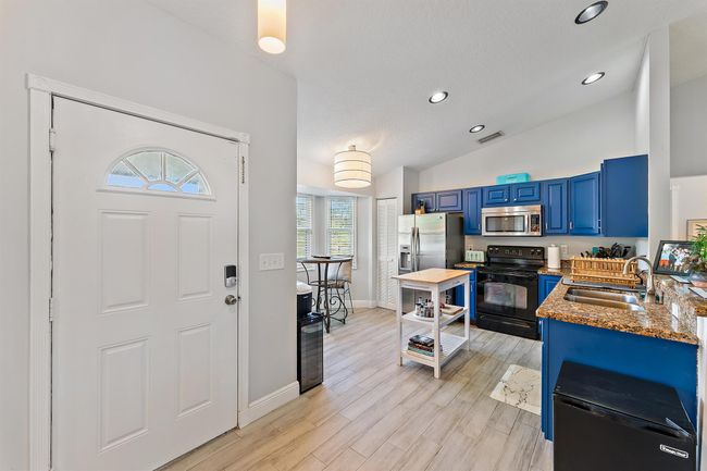 15362 94 Th St N, House other with 3 bedrooms, 2 bathrooms and null parking in Royal Palm Beach FL | Image 14