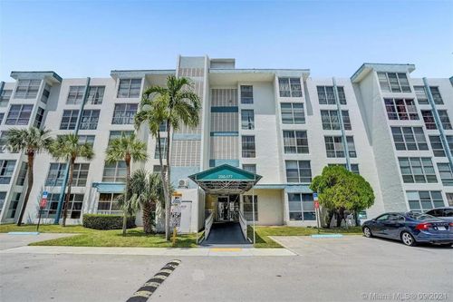 502-200 177th Drive, Sunny Isles Beach, FL, 33160 | Card Image