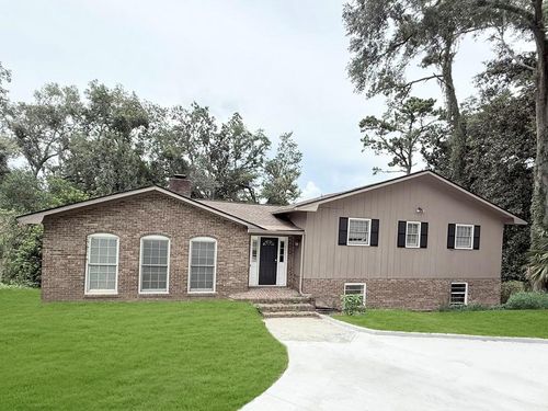 2316 Riverhill Dr, Valdosta, GA, 31602-2108 | Card Image