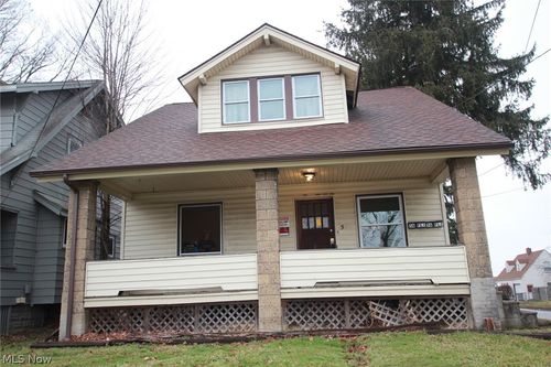 56 N Osborn, Youngstown, OH, 44509 | Card Image