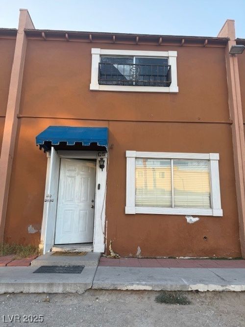 apt-c5-500 S 13th St, Las Vegas, NV, 89101-7218 | Card Image