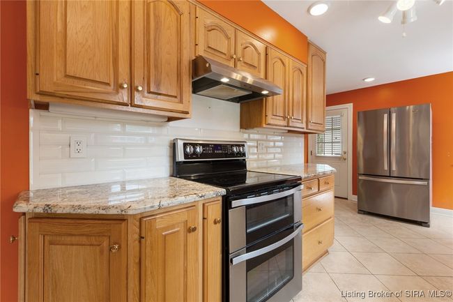 1407 Slate Run Rd, Home with 3 bedrooms, 3 bathrooms and null parking in New Albany IN | Image 32