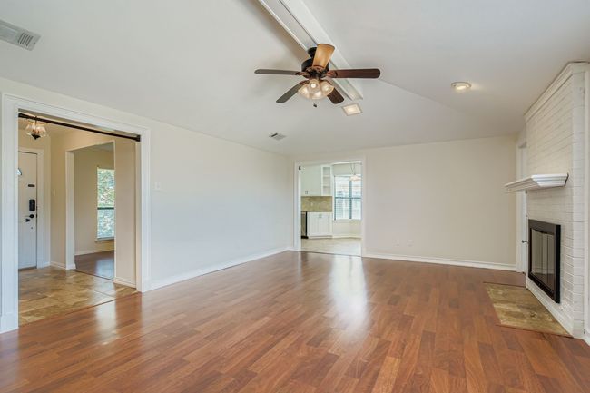 1610 Concord Pl, House other with 3 bedrooms, 3 bathrooms and null parking in Carrollton TX | Image 4