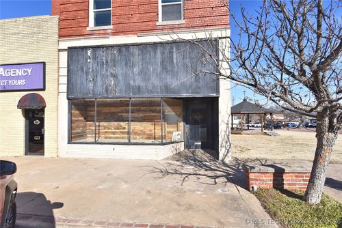 105 W Main St, Hominy, OK, 74035-1031 | Card Image