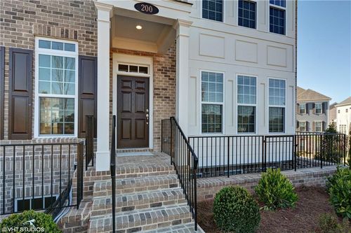200 Braeden Way, Alpharetta, GA, 30009-3001 | Card Image
