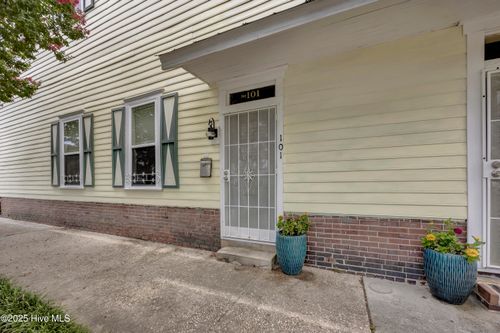 101 N 8th St, Wilmington, NC, 28401-4233 | Card Image