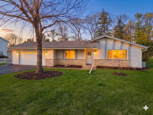 9241 N Port Washington Road Road, Bayside, WI, 53217 | Card Image