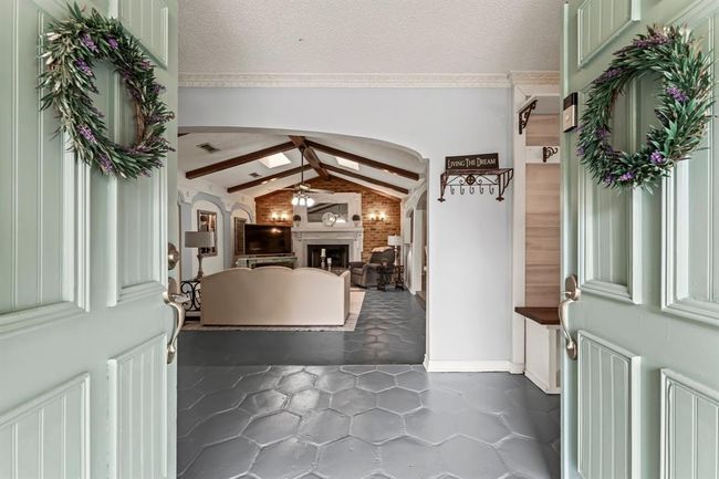 202 Tree Trunk Dr, House other with 5 bedrooms, 4 bathrooms and 2 parking in Spring TX | Image 5