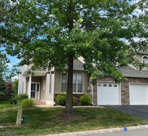 148 Saratoga Ct, SOMERSET, NJ, 08873-7448 | Card Image