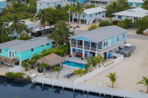 559 Powell Ave, Little Torch Key, FL, 33042-5613 | Card Image
