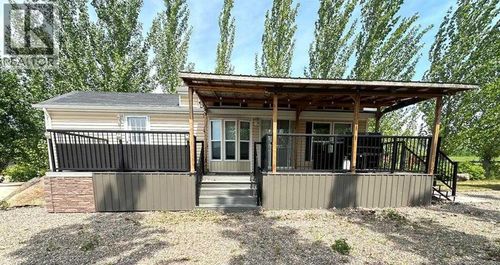 1221 Oak Avenue, Lac Des Iles, SK, S0M1A0 | Card Image