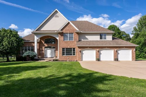 13521 105th Ave W, Taylor Ridge, IL, 61284-9326 | Card Image