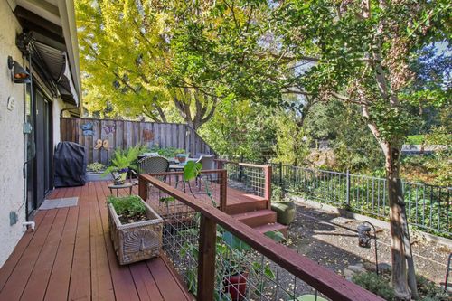 1240 Peppertree Cir, Saint Helena, CA, 94574-1231 | Card Image