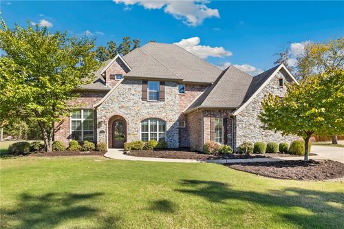 1484 Le Chesnay Dr, Centerton, AR, 72719-8805 | Card Image