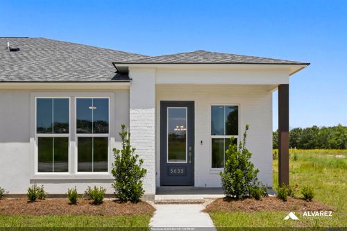 b1-5635 Emmie Dr, Zachary, LA, 70791 | Card Image