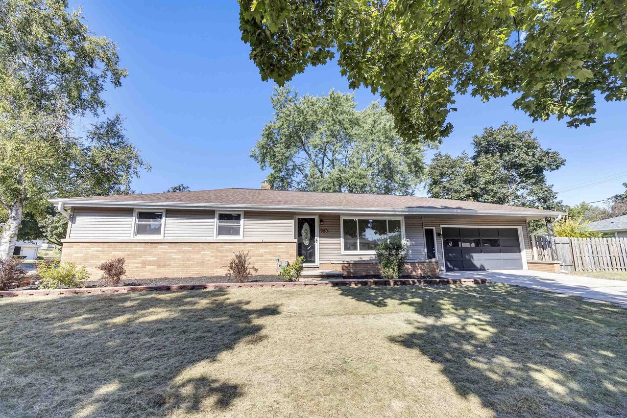 Bader St, Green Bay, WI 54302