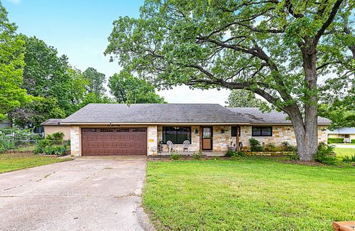1730 W Hull St, Denison, TX, 75020-5331 | Card Image