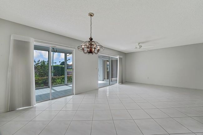 APT-101 - 7372 Lake Meadow Way, Condo with 3 bedrooms, 2 bathrooms and null parking in Boynton Beach FL | Image 9