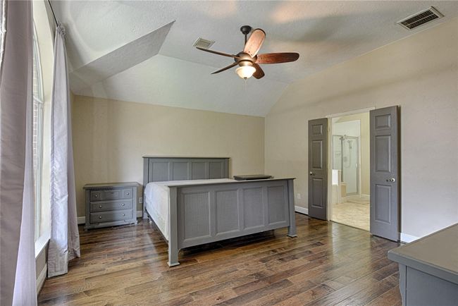 3118 E Webber Dr, House other with 4 bedrooms, 2 bathrooms and 2 parking in Pearland TX | Image 10