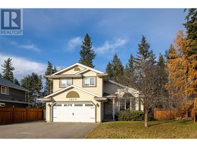 1517 Fir Cres, House other with 4 bedrooms, 3 bathrooms and 2 parking in Golden BC | Image 2