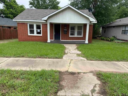 617 N Trinity St, Gilmer, TX, 75644-1656 | Card Image